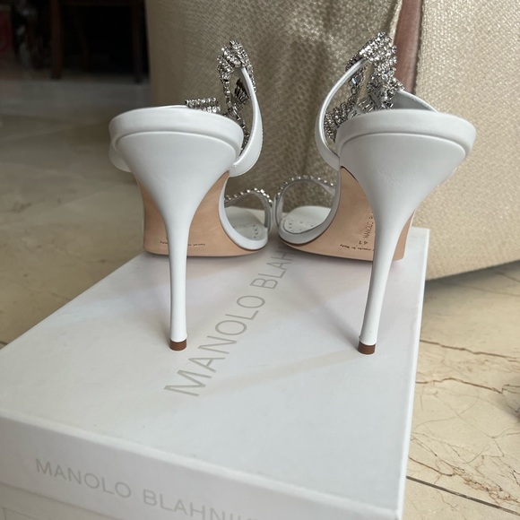 Manolo Blahnik Bashifa Leather & Crystal Sandals - Picture 6 of 7